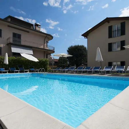 Aparthotel Lakeside 4*