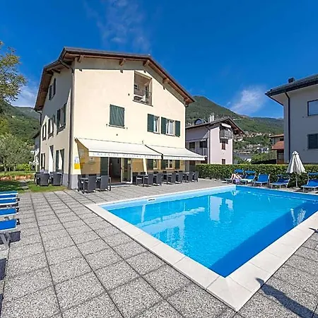 Lakeside Aparthotel