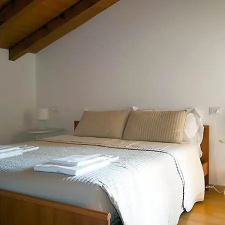 Lakeside Aparthotel