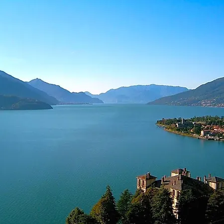 Aparthotel Lakeside 4*