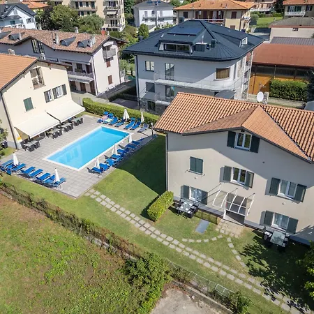 Aparthotel Lakeside 4*