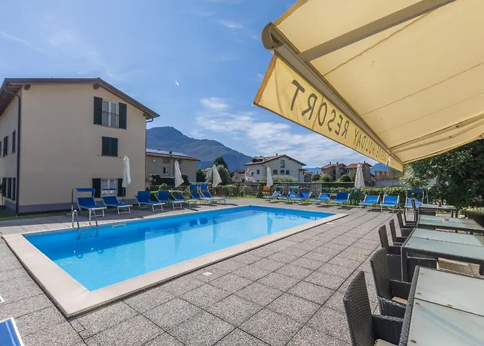 מלון דירות Lakeside דומאסו