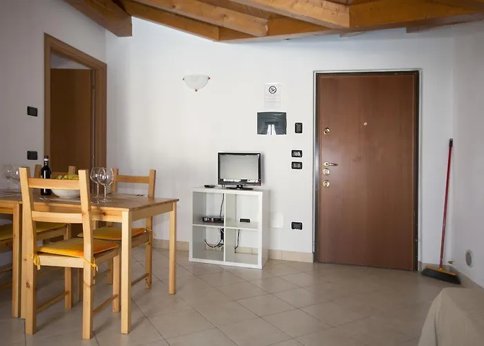 Lägenhetshotell Lakeside 4*