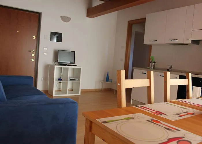 Lakeside מלון דירות