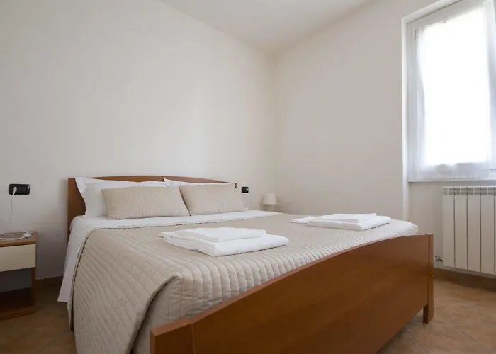 Lakeside Lägenhetshotell Domaso