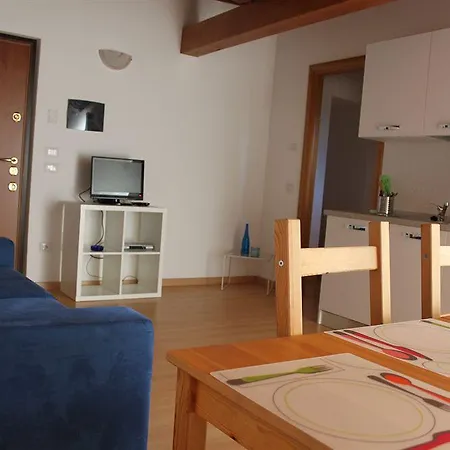 Lakeside Апарт-отель