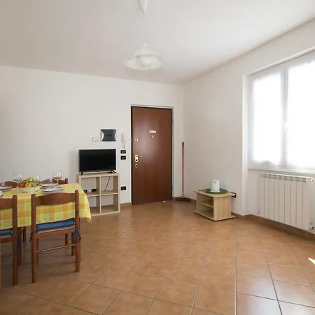 Lakeside Домазо